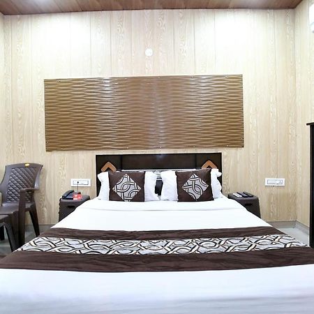 Oyo 8105 Royale Guest House Ludhiana Extérieur photo