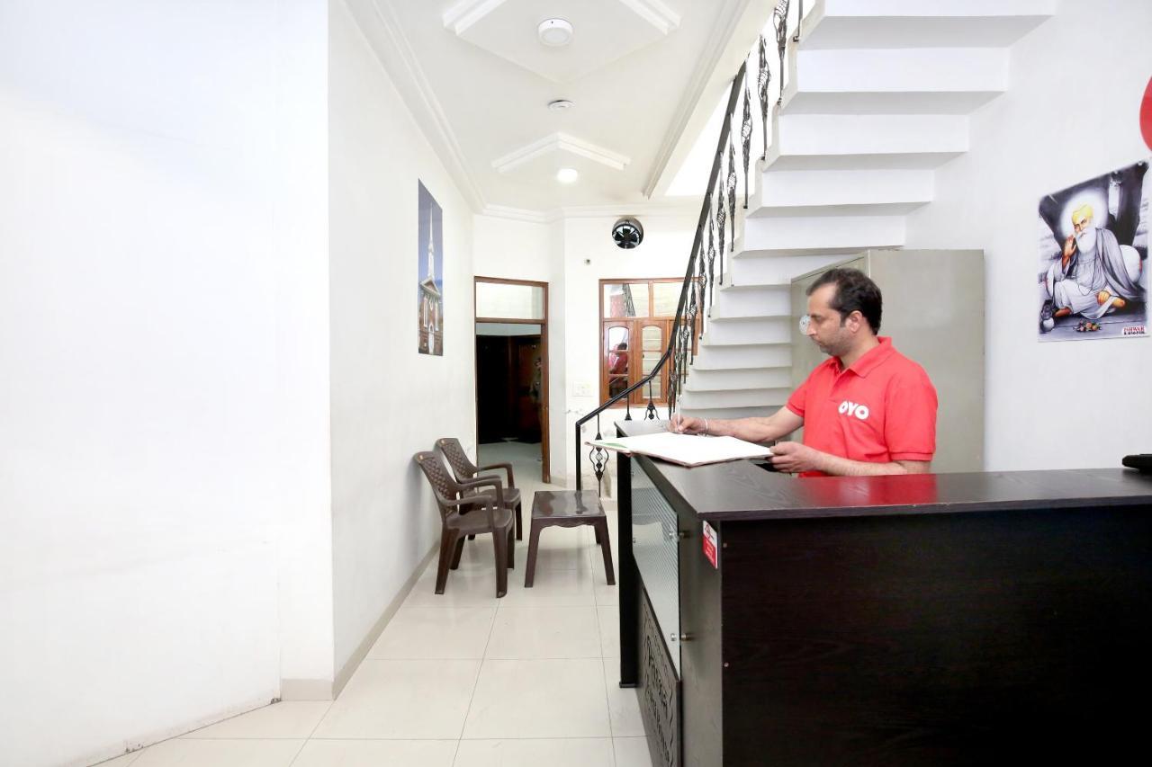 Oyo 8105 Royale Guest House Ludhiana Extérieur photo
