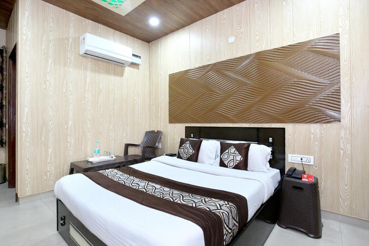Oyo 8105 Royale Guest House Ludhiana Extérieur photo