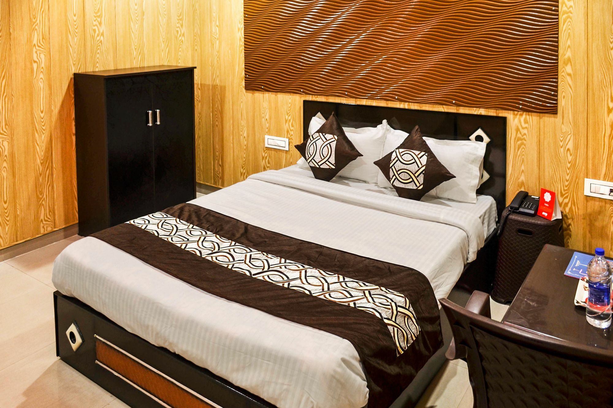Oyo 8105 Royale Guest House Ludhiana Extérieur photo